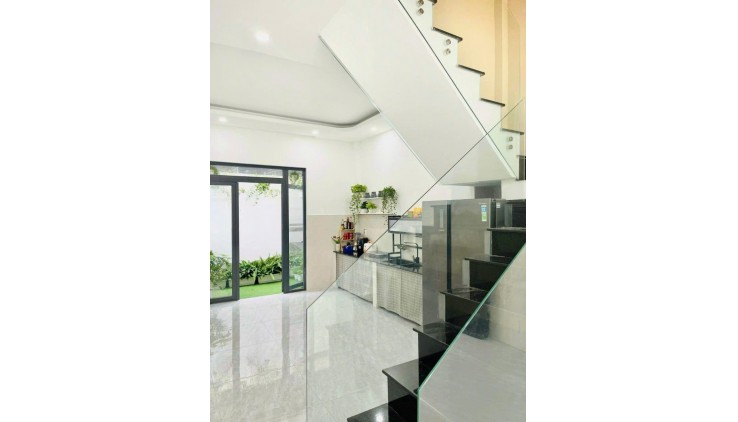 Nhà mới Views Tô Hiệu - Hòa Bình 52m2  - 5 tầng mới - HXH 6m